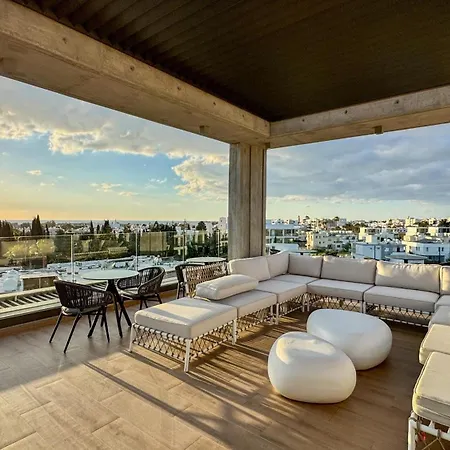 Malberry Park 104 - Modern With Shared Heated Pool, Sauna, Gym, Jacuzzi Appartamento Paphos