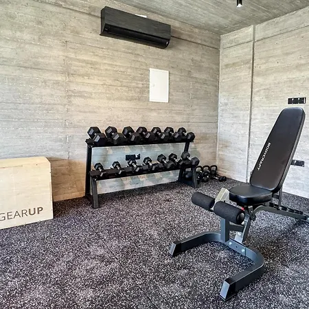 Apartment Malberry Park 104 - Modern 2 Bedroom With Pool, Gym, Jaccuzi Paphos