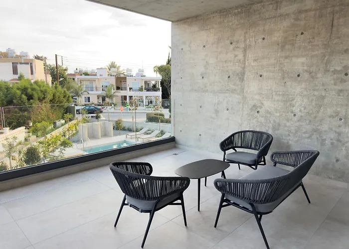 Malberry Park 104 - Modern With Shared Heated Pool, Sauna, Gym, Jacuzzi