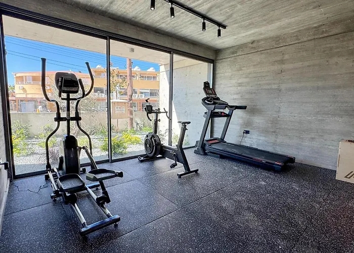 アパート Malberry Park 104 - Modern With Shared Heated Pool, Sauna, Gym, Jacuzzi パ フォス