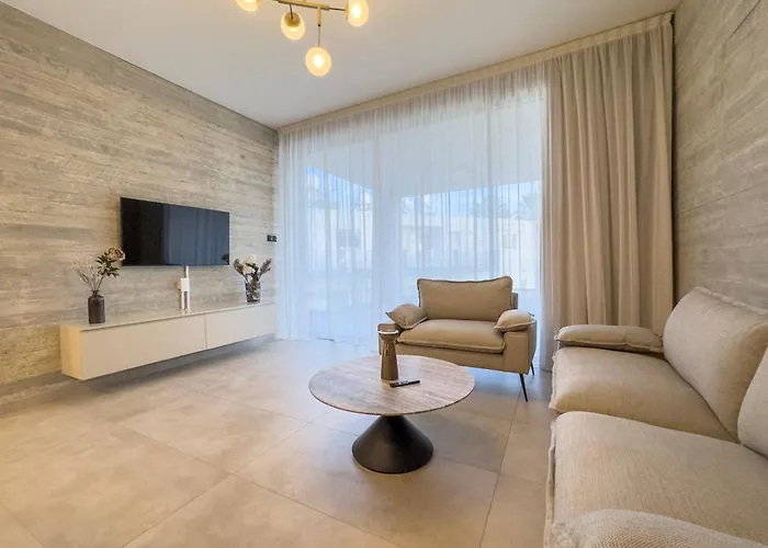 Malberry Park 104 - Modern With Shared Heated Pool, Sauna, Gym, Jacuzzi アパート