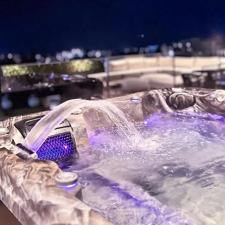 Malberry Park 104 - Modern With Shared Heated Pool, Sauna, Gym, Jacuzzi Apartment Paphos